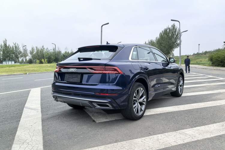 Used Audi Q8 2019 55 TFSI Luxury Dynamic Model Exterior 5