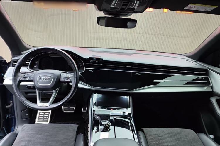 Used Audi Q8 2019 55 TFSI Prestige Dynamic Edition Gear Lever