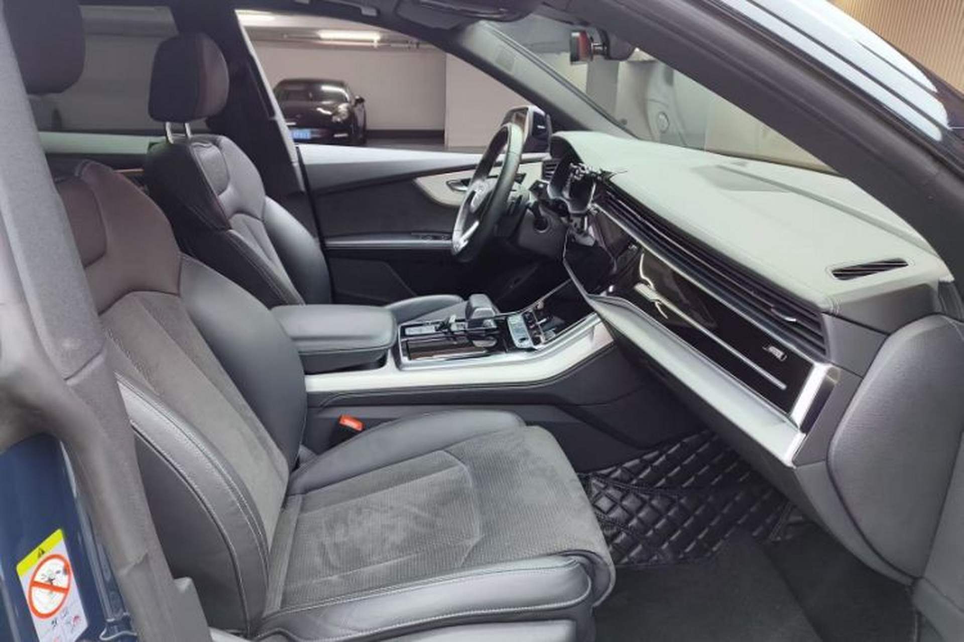 Used Audi Q8 2019 55 TFSI Prestige Dynamic Edition Interior 12