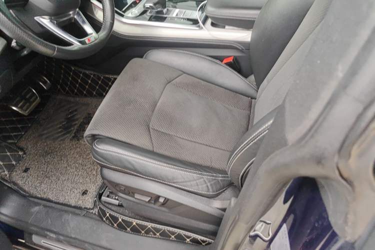Used Audi Q8 2019 55 TFSI Prestige Dynamic Edition Left Front Seat