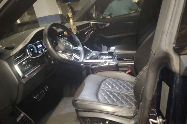 Used Audi Q8 2019 55 TFSI Prestige Dynamic Edition Left Front Seat