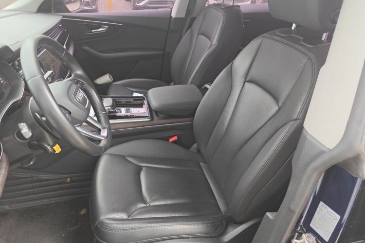 Used Audi Q8 2019 55 TFSI Luxury Dynamic Model Left Front Seat