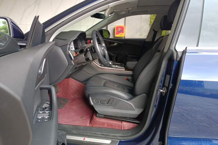 Used Audi Q8 2019 55 TFSI Prestige Dynamic Edition Left Front Seat