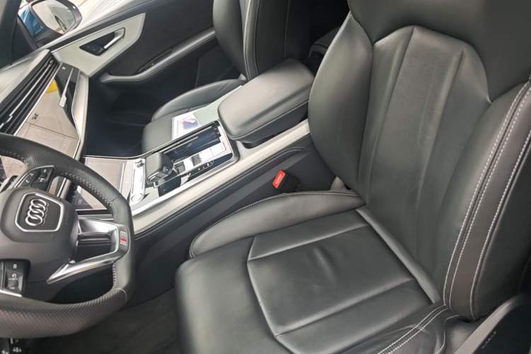 Used Audi Q8 2019 55 TFSI Luxury Dynamic Model Left Front Seat