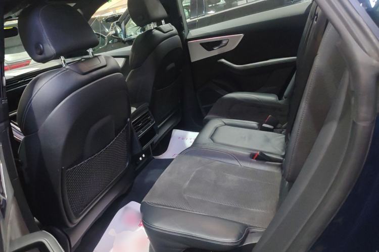 Used Audi Q8 2019 55 TFSI Luxury Dynamic Model Left Rear Seat