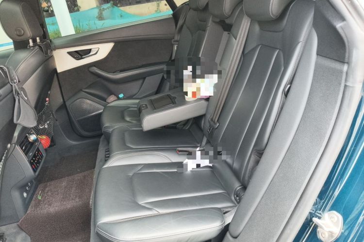 Used Audi Q8 2019 55 TFSI Luxury Dynamic Model Left Rear Seat