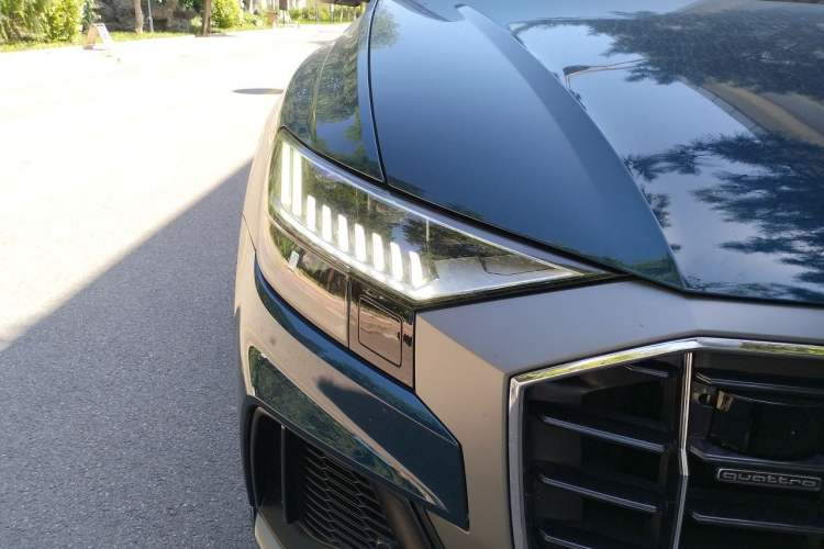 Used Audi Q8 2019 55 TFSI Luxury Dynamic Model Right Front Headlight