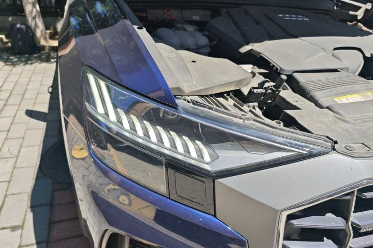 Used Audi Q8 2019 55 TFSI Prestige Dynamic Edition Right Front Headlight