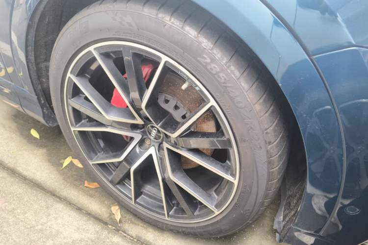 Used Audi Q8 2019 55 TFSI Ultimate Limited Edition Right Front Wheel Hub