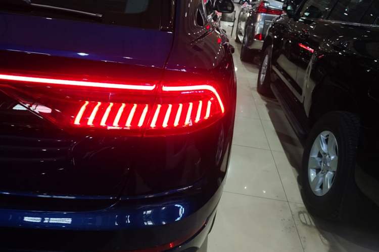 Used Audi Q8 2019 55 TFSI Luxury Dynamic Model Right Rear Taillight