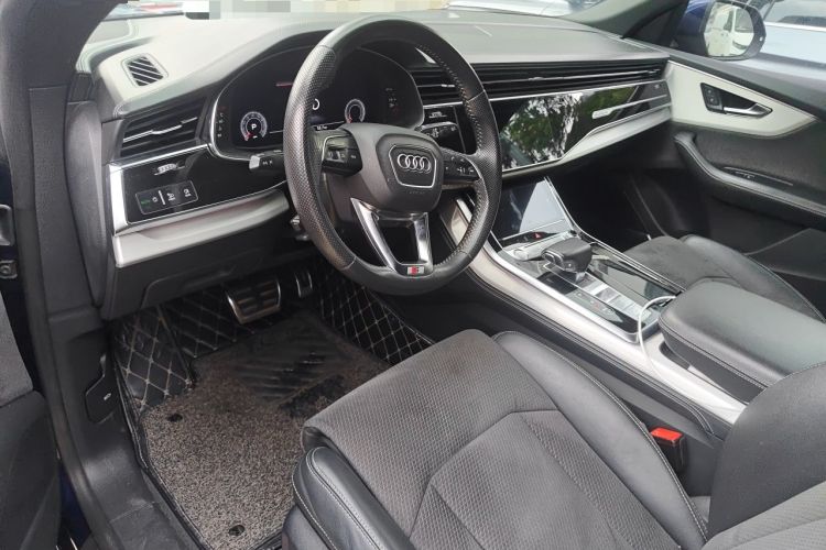 Used Audi Q8 2019 55 TFSI Prestige Dynamic Edition Steering Wheel