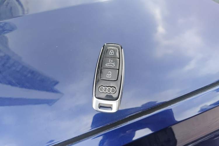 Used Audi Q8 2019 55 TFSI Prestige Dynamic Edition Vehicle Key