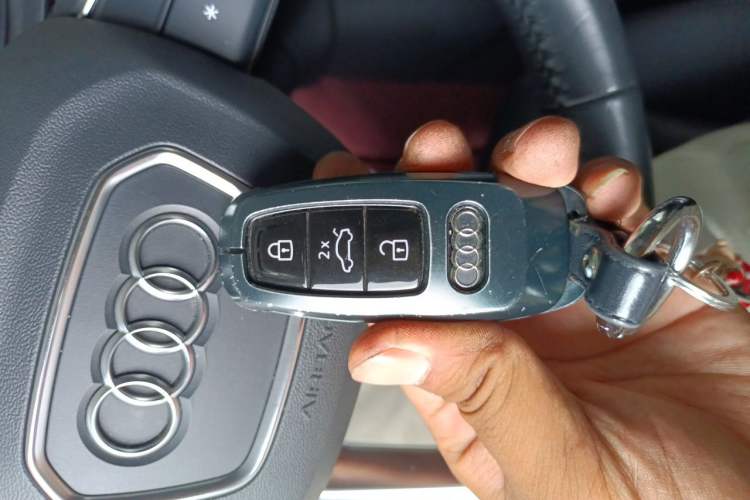 Used Audi Q8 2019 55 TFSI Prestige Dynamic Edition Vehicle Key