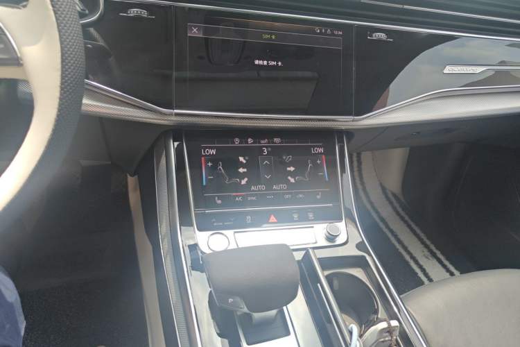 Used Audi Q8 2019 45 TFSI Luxury Prestige Edition Audio And AC Panel
