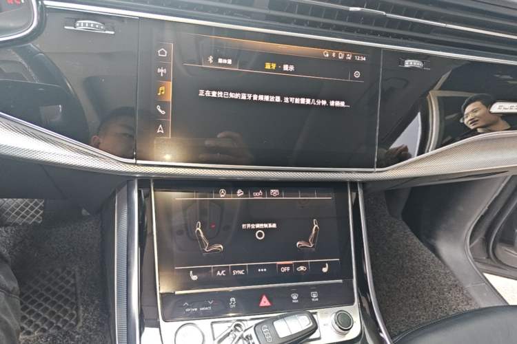 Used Audi Q8 2019 45 TFSI Luxury Prestige Edition Audio And AC Panel