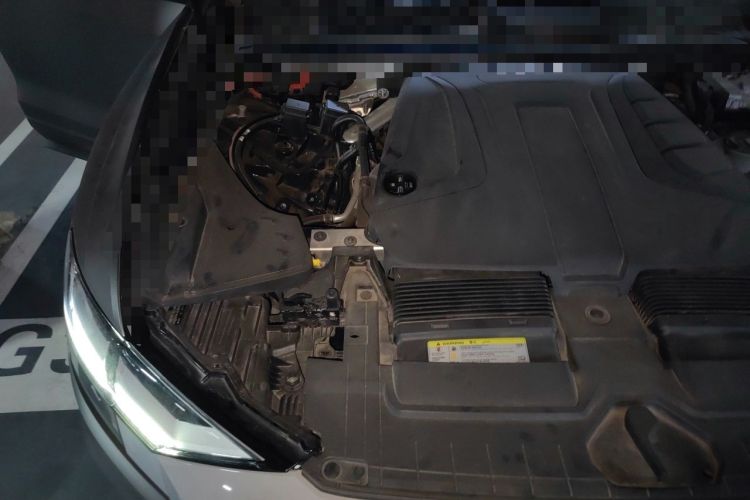 Used Audi Q8 2019 45 TFSI Luxury Prestige Edition Engine Bay Right