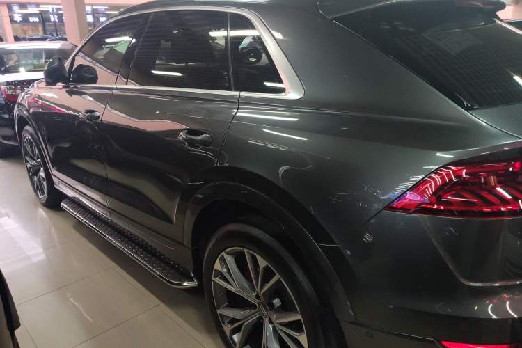 Used Audi Q8 2019 55 TFSI Prestige Dynamic Edition Exterior 3
