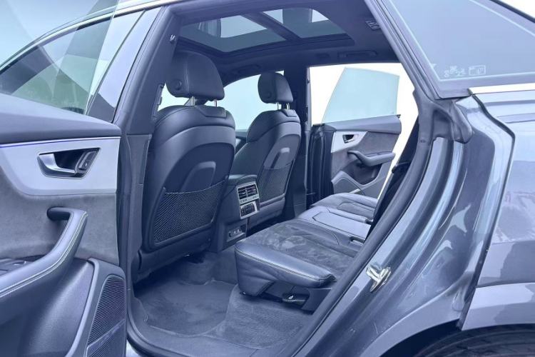 Used Audi Q8 2019 55 TFSI Prestige Dynamic Edition Interior 12
