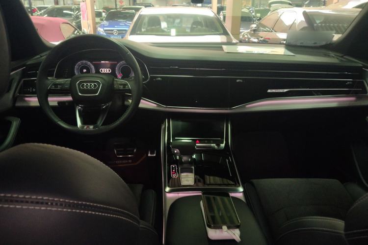 Used Audi Q8 2019 55 TFSI Prestige Dynamic Edition Interior 2