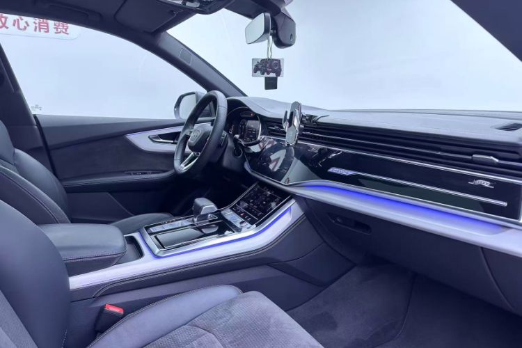Used Audi Q8 2019 55 TFSI Prestige Dynamic Edition Interior 2