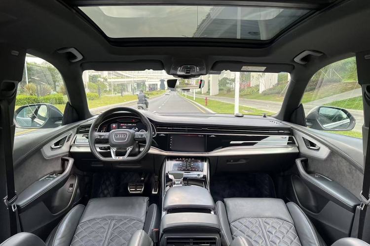Used Audi Q8 2019 55 TFSI Ultimate Limited Edition Interior 2
