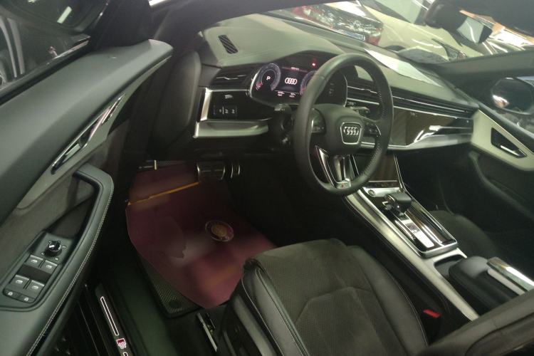 Used Audi Q8 2019 55 TFSI Prestige Dynamic Edition Interior 3