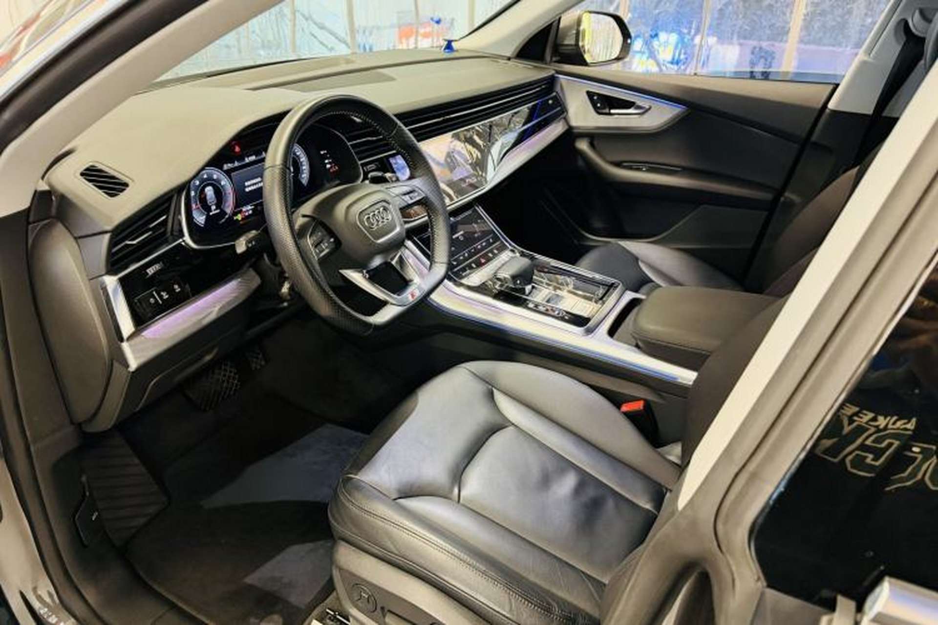 Used Audi Q8 2019 45 TFSI Luxury Prestige Edition Interior 4