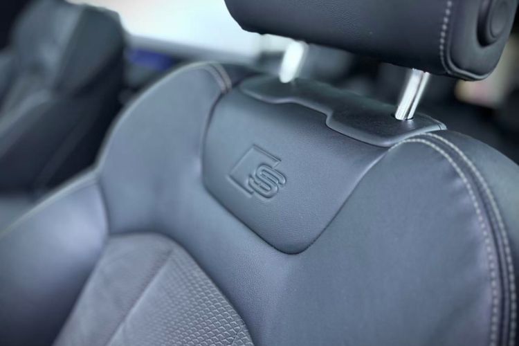 Used Audi Q8 2019 55 TFSI Prestige Dynamic Edition Interior 6
