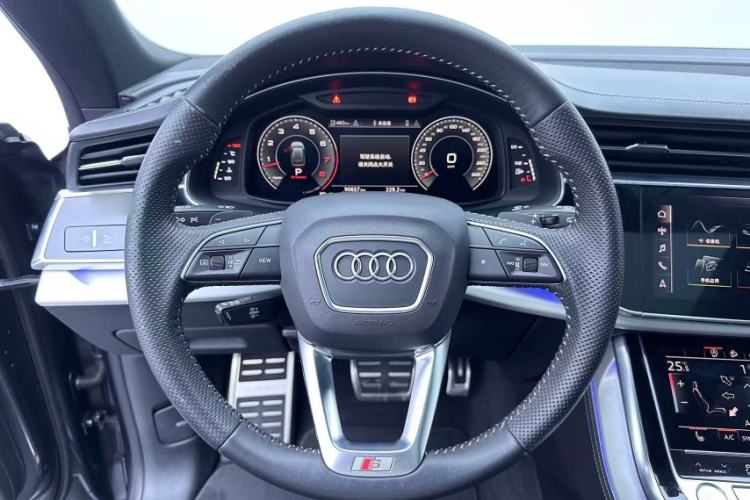 Used Audi Q8 2019 55 TFSI Prestige Dynamic Edition Interior 8