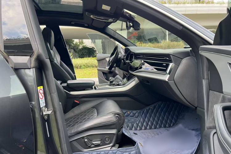 Used Audi Q8 2019 55 TFSI Ultimate Limited Edition Interior 9
