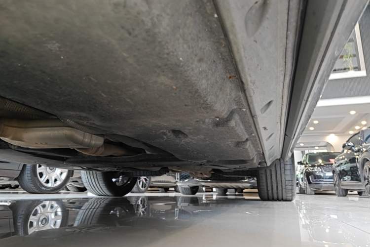 Used Audi Q8 2019 55 TFSI Prestige Dynamic Edition Left Side Sill