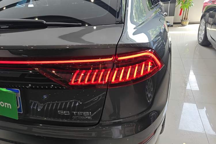 Used Audi Q8 2019 55 TFSI Prestige Dynamic Edition Right Rear Taillight