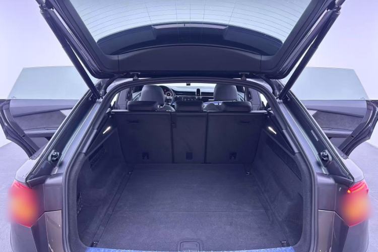 Used Audi Q8 2019 55 TFSI Prestige Dynamic Edition Trunk