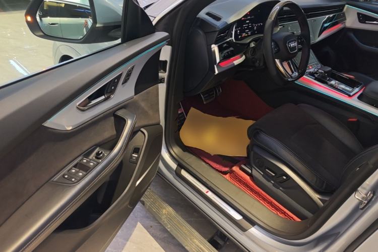 Used Audi Q8 2019 55 TFSI Prestige Dynamic Edition Driver Seat
