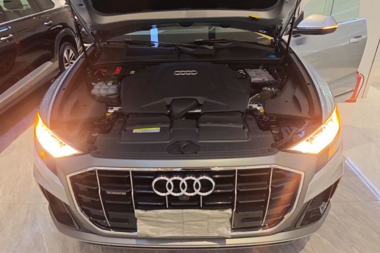 Used Audi Q8 2019 55 TFSI Prestige Dynamic Edition Engine Bay