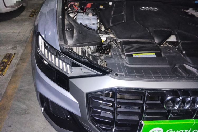 Used Audi Q8 2019 55 TFSI Prestige Dynamic Edition Engine Bay Right