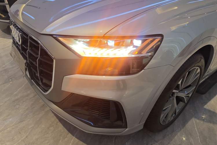 Used Audi Q8 2019 55 TFSI Prestige Dynamic Edition Left Front Headlight