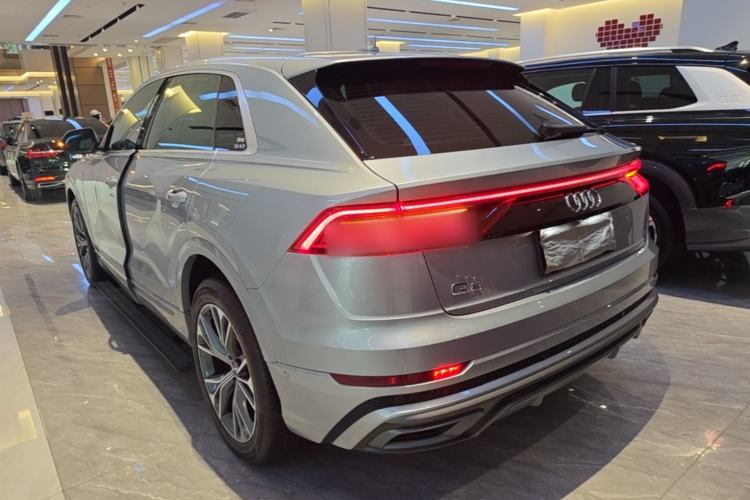 Used Audi Q8 2019 55 TFSI Prestige Dynamic Edition Rear Left 45 Deg
