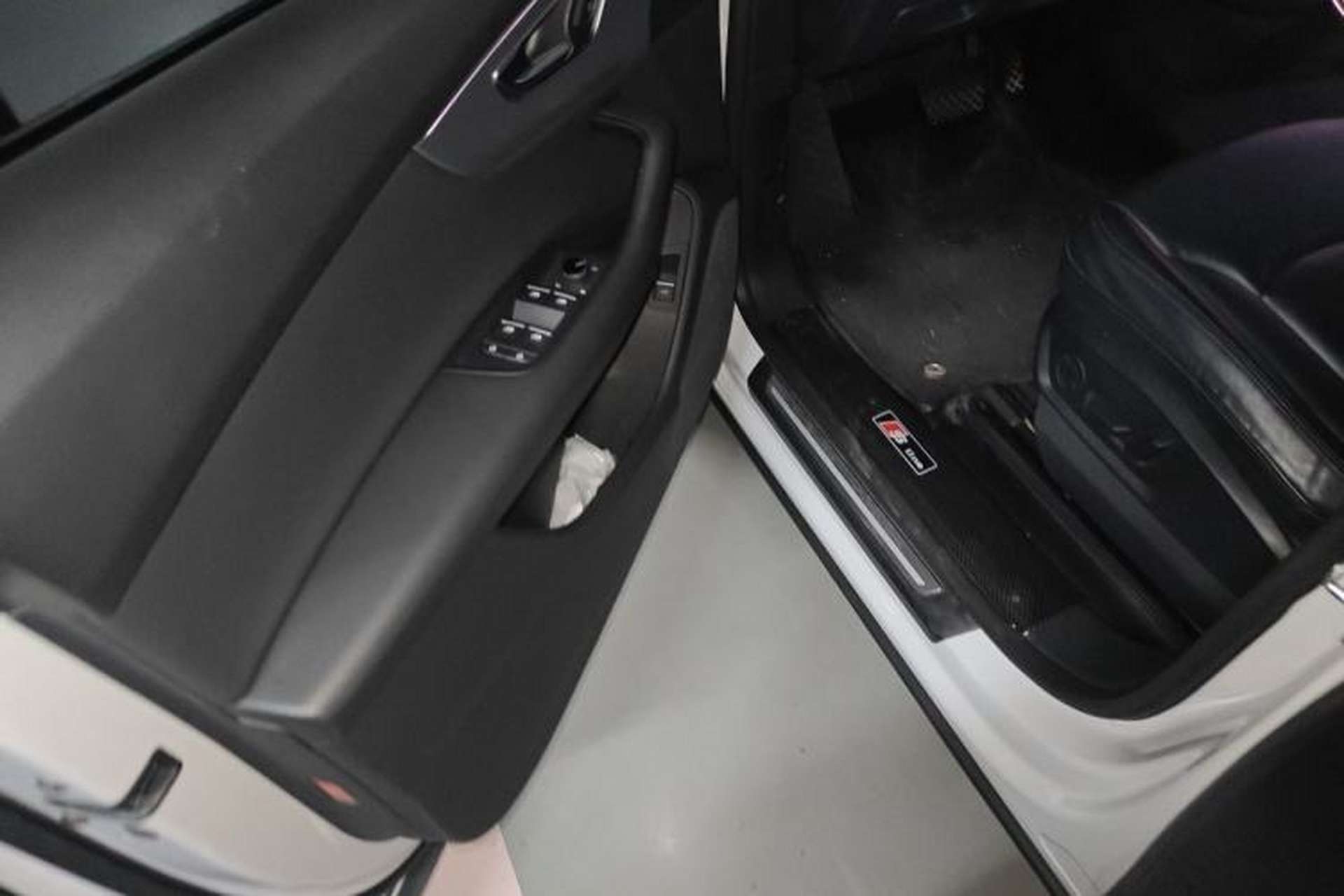 Used Audi Q8 2019 45 TFSI Luxury Prestige Edition Driver Seat