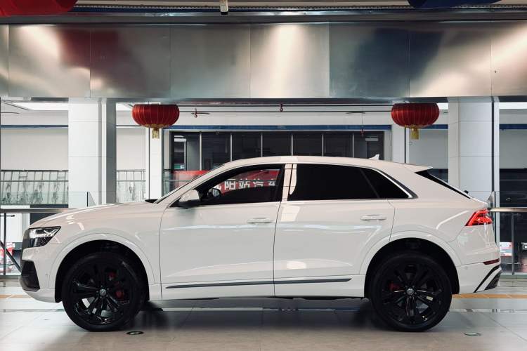 Used Audi Q8 2019 55 TFSI Ultimate Limited Edition Exterior 2