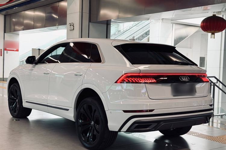 Used Audi Q8 2019 55 TFSI Ultimate Limited Edition Exterior 3
