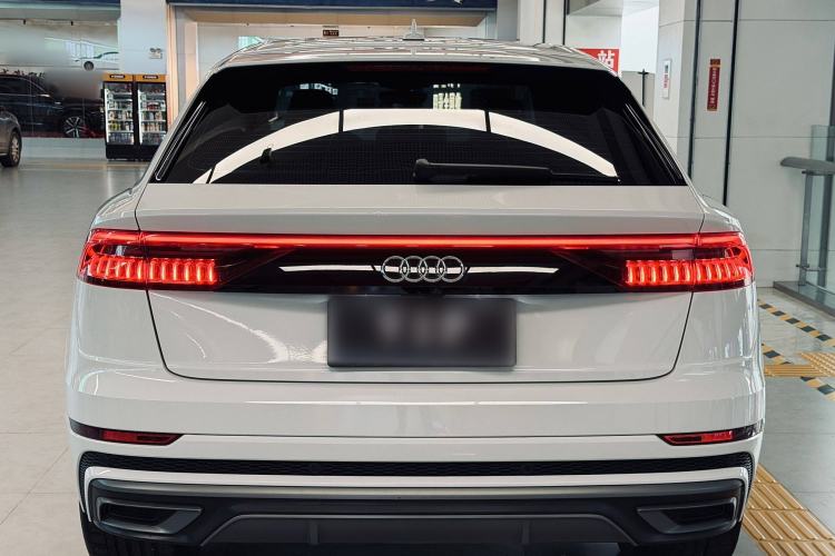 Used Audi Q8 2019 55 TFSI Ultimate Limited Edition Exterior 4