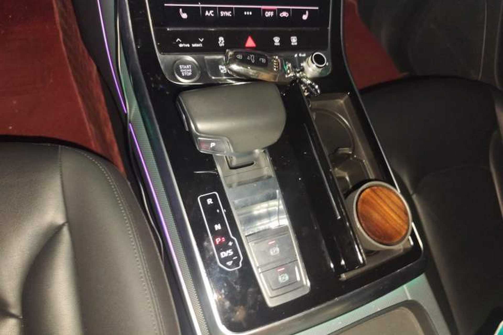Used Audi Q8 2019 45 TFSI Luxury Prestige Edition Gear Lever
