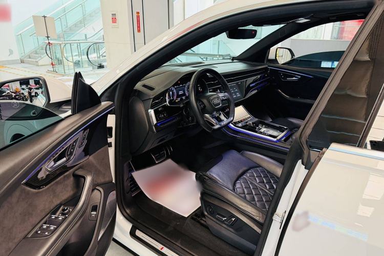 Used Audi Q8 2019 55 TFSI Ultimate Limited Edition Interior 2