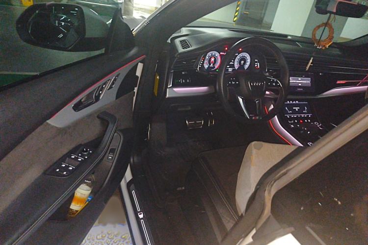 Used Audi Q8 2019 55 TFSI Prestige Dynamic Edition Interior 3