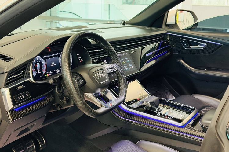 Used Audi Q8 2019 55 TFSI Ultimate Limited Edition Interior 4