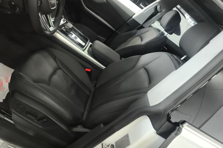 Used Audi Q8 2019 45 TFSI Luxury Prestige Edition Left Front Seat