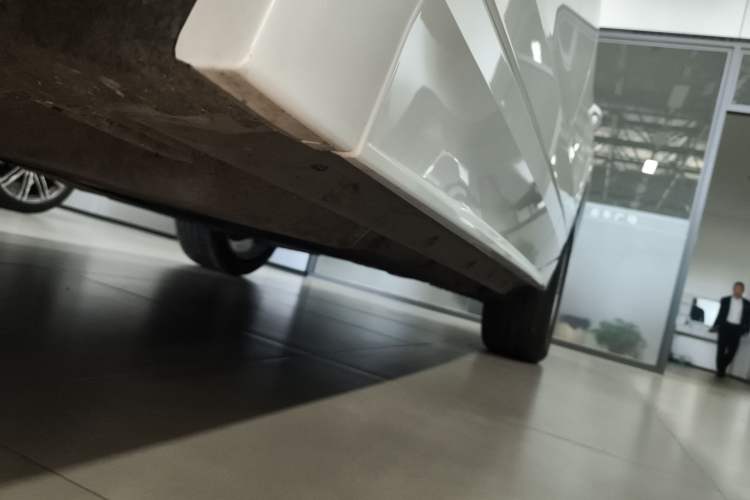 Used Audi Q8 2019 45 TFSI Luxury Prestige Edition Left Side Sill