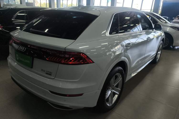 Used Audi Q8 2019 45 TFSI Luxury Prestige Edition Rear Right 45 Deg