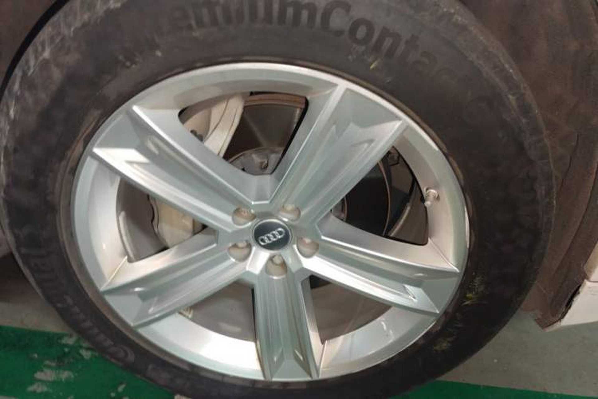 Used Audi Q8 2019 45 TFSI Luxury Prestige Edition Right Front Wheel Hub